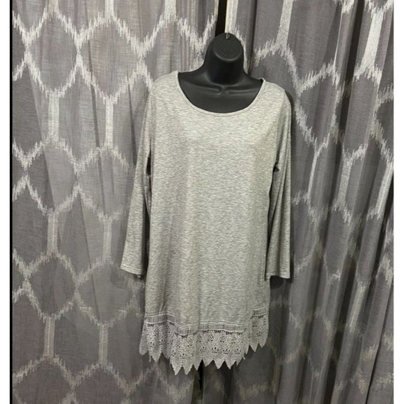 Dress shirt gray lace casul or maternity - Picture 3 of 7